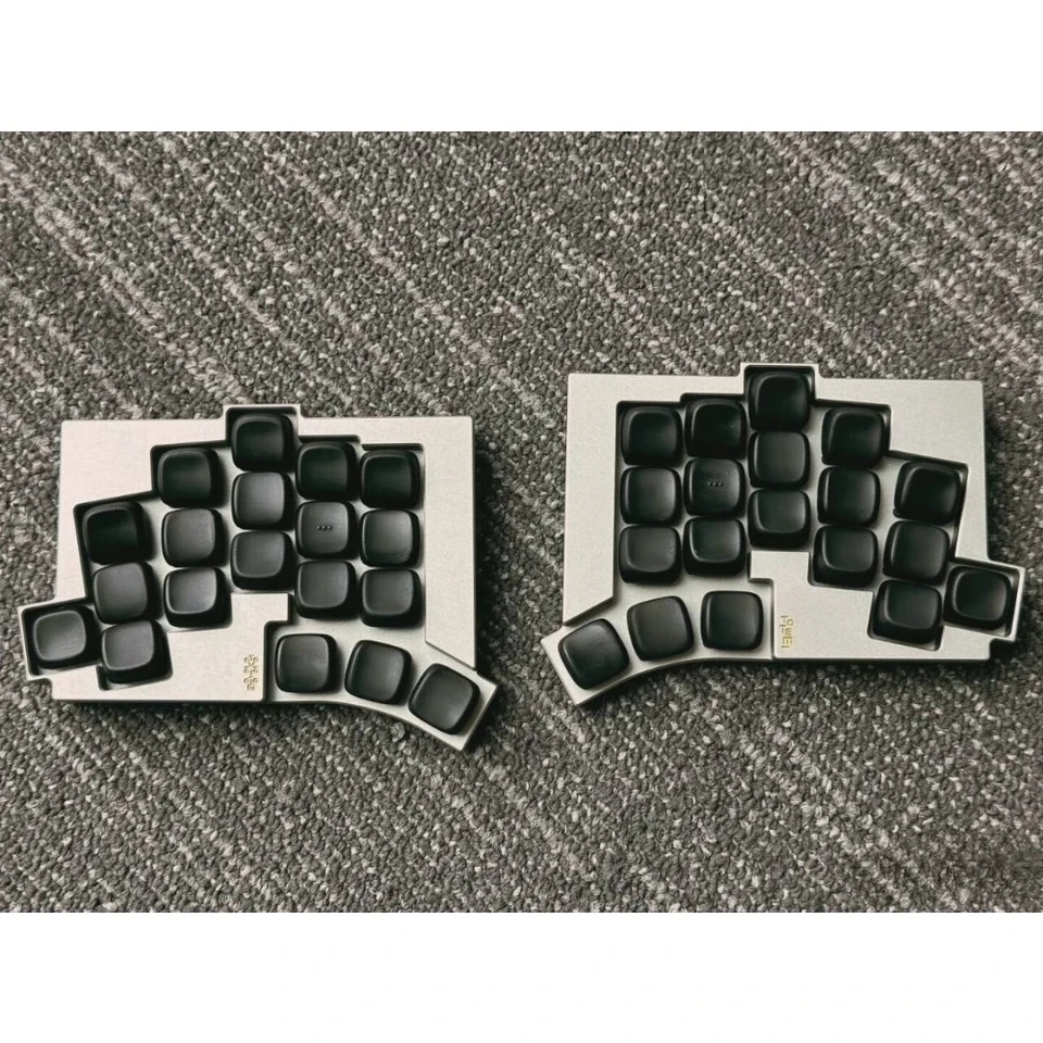 アルミニウムシェル TOTEM カスタムワイヤレス分割キーボードデュアル