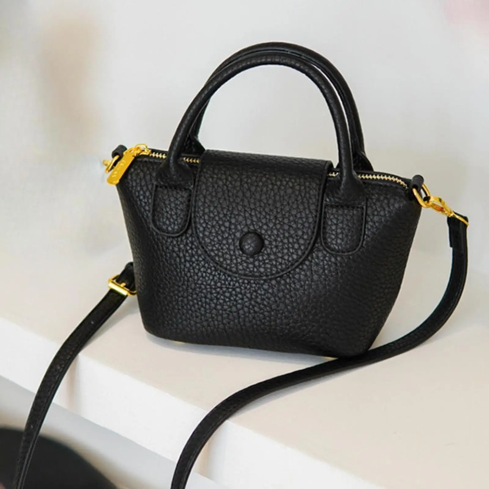 

Women Crossbody Shoulder Bag Simple Female Fashion Crossbody Bag for Reunion