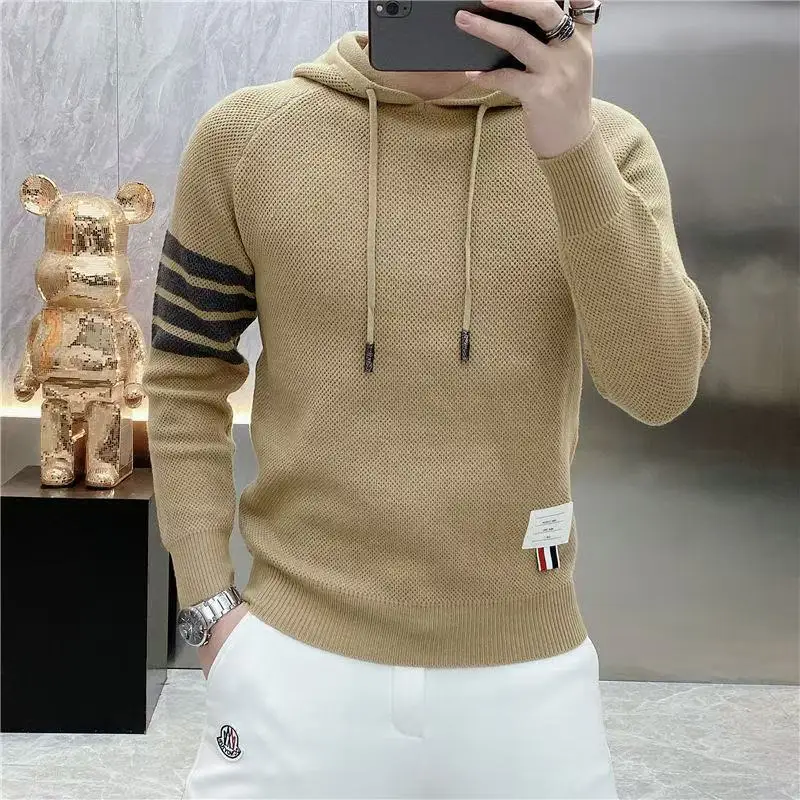 남성용 가을 겨울 컬렉션을 위한 새로운 스트라이프 니트 스웨터 후드 스웨터 캐주얼 패셔너블 다재다능한 트렌디 브랜드 S-4XL