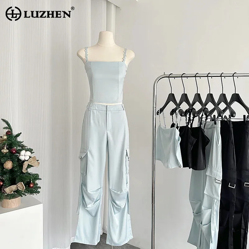 

LUZHEN милые модные атласные повседневные комплекты из двух предметов, женские летние топы на бретелях, темперамент 2024, элегантные прямые брюки AA1240