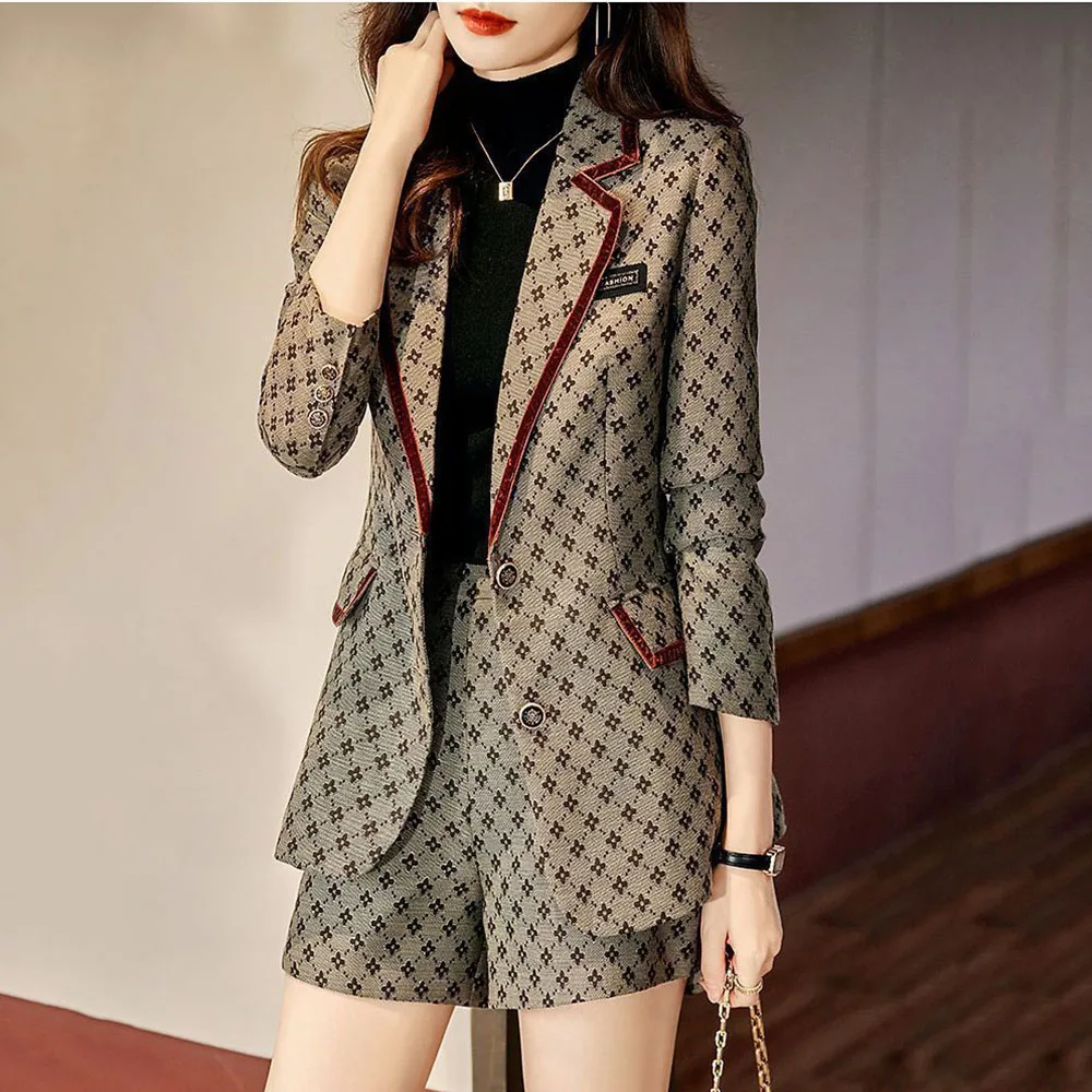 Plaid Suit Jacket Female Autumn High-end Socialite Temperament High Sense This Year's Fashion Professional Wear Shorts Suit Tide