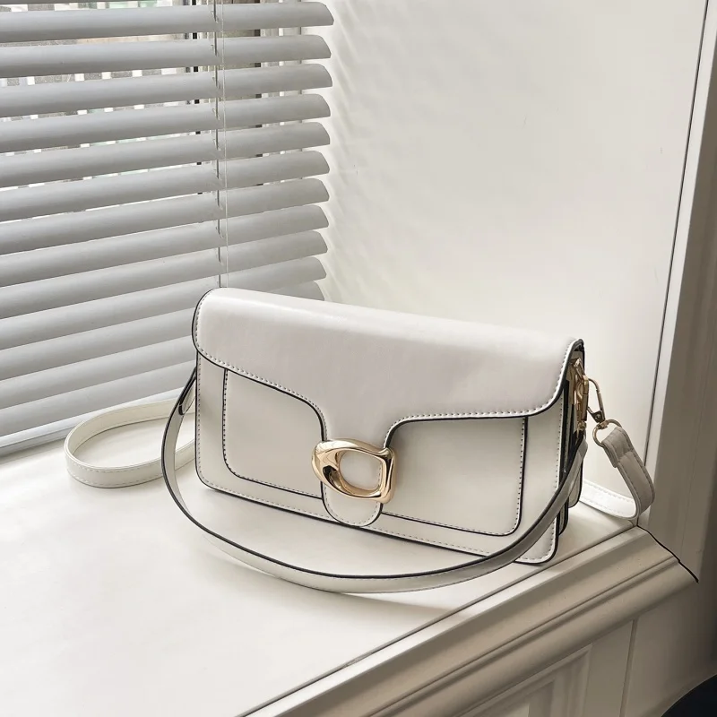 

2026 new fashionable underarm shoulder bag with two shoulder straps and a diagonal small square bag