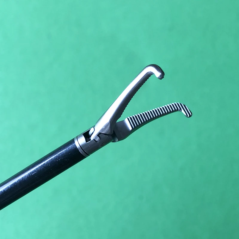Laparoscopic Gripper With Rachet Noninvasive Forceps, Storz Compatible