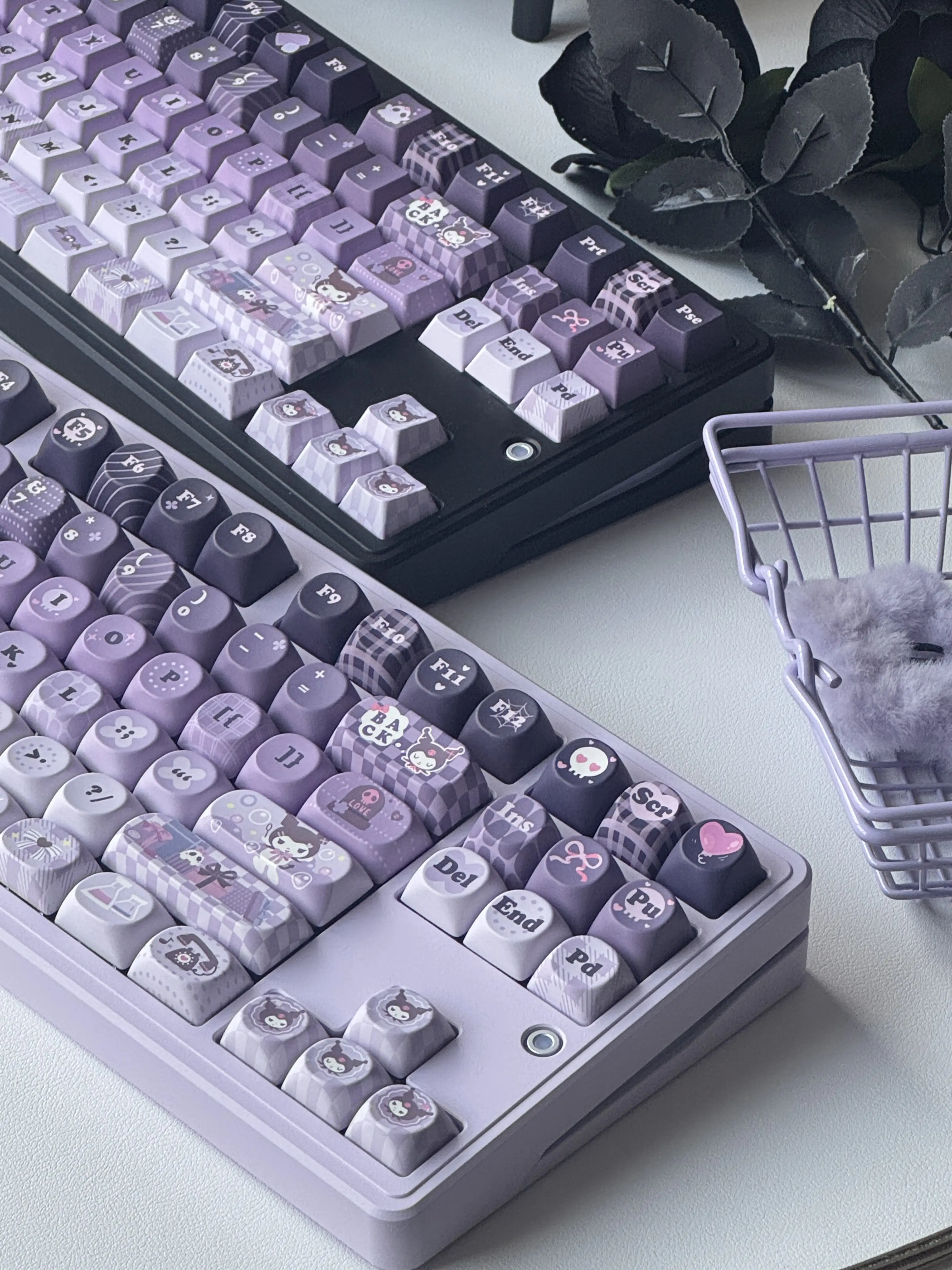 

Sanlio Kulomie hand-painted original cute black and purple theme original SOA moa keyboard cap
