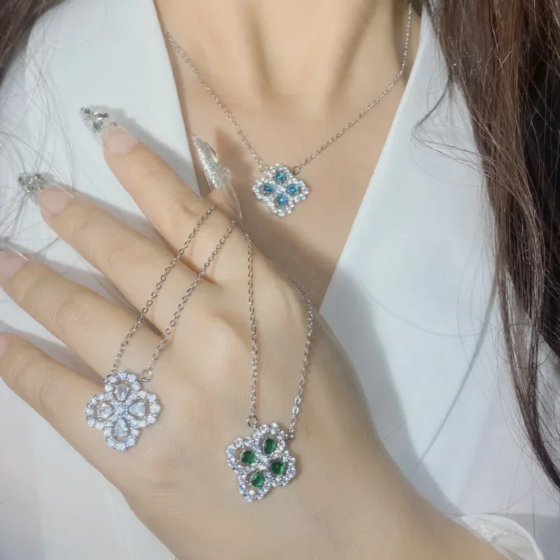 

MDLFES Moissanite style Jewelry 22 new PT950 white gold plated four-leaf clover pendant full of diamonds collarbone