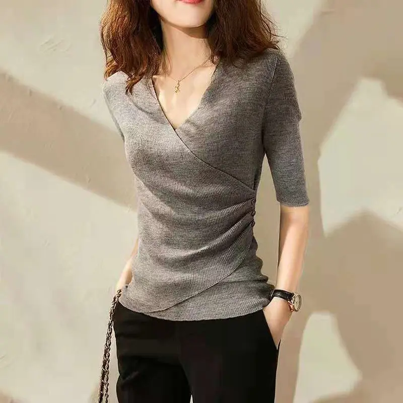 Autumn New Temperament Simple V-neck Knit Sweater Half Sleeved Women\'s Solid Patchwork Korean Pullover Versatile Slim Tops 2024