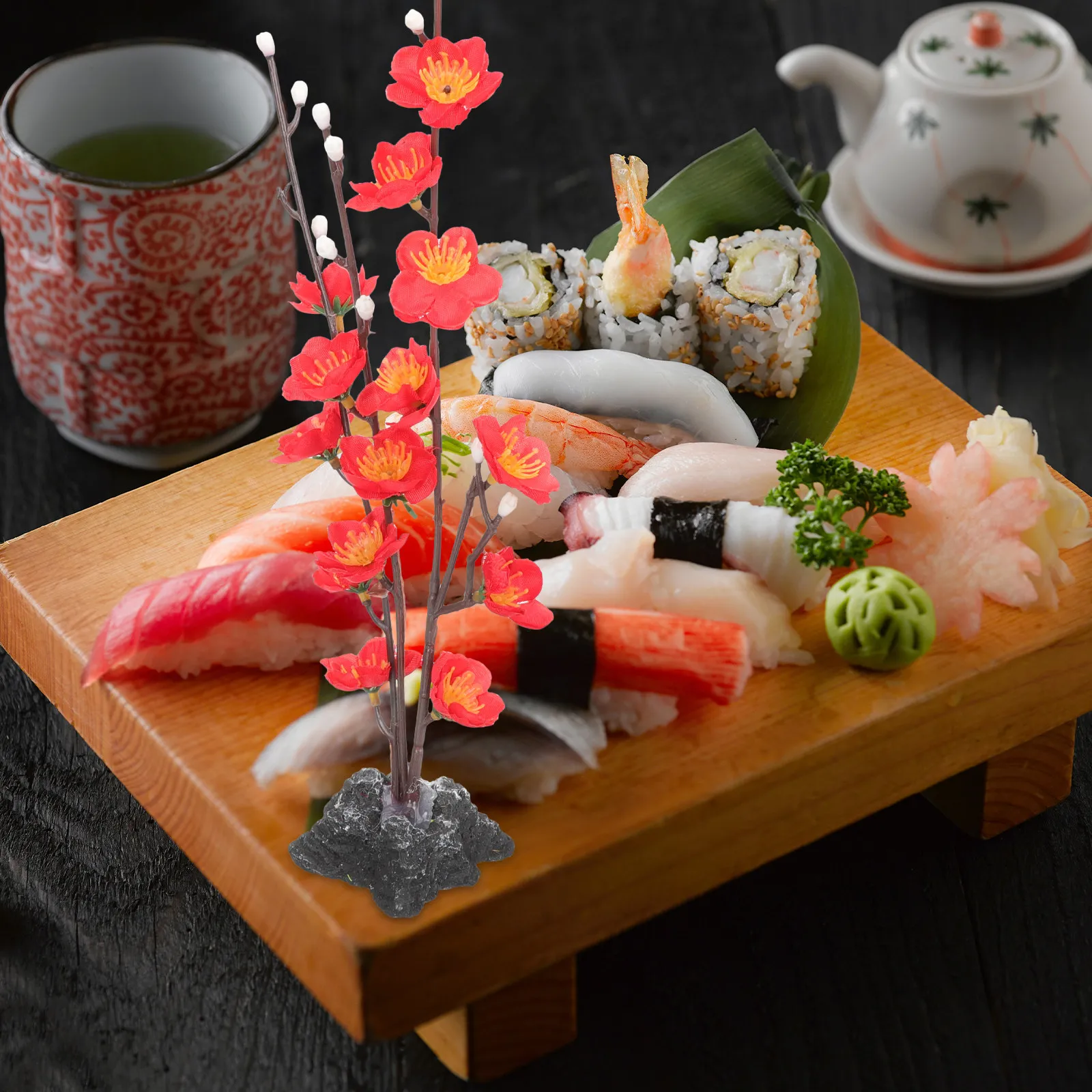 

2 шт. Декоративные элементы для холодных закусок: цветочные украшения из высококачественной пластиковой смолы для тарелок для суши и сашими, декор для ресторанов