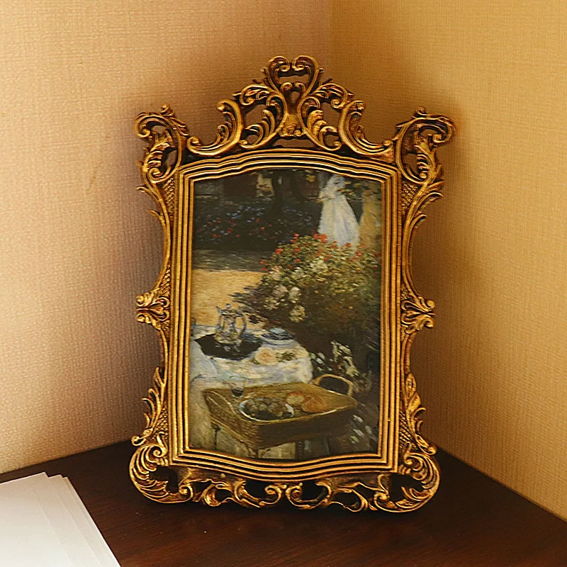 European Relief American Gold Resin Picture Frame Table French Soft Installation Sample Room Table Resin Picture Frame Ornaments