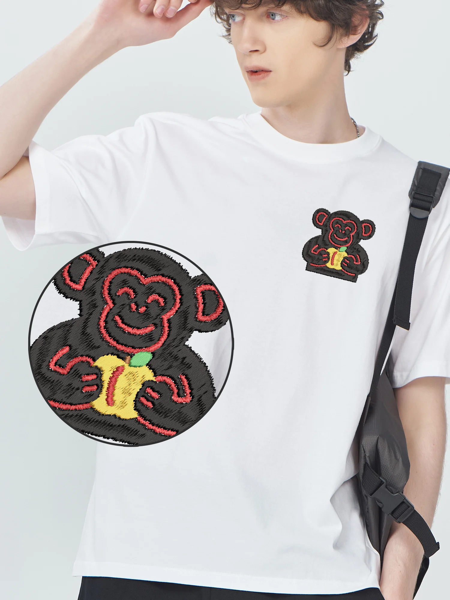 

Newest Unisex Embroidered T Shirts Monkey Taking Fruit Cotton T-Shirt Oversized Comfortable Embroidery Tees Casual