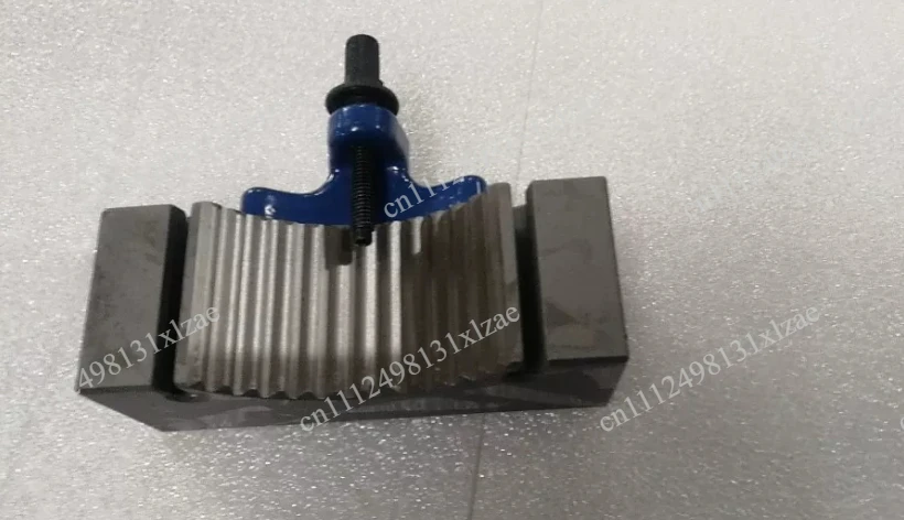 ED20100 quick change tool holder storage rack with 40 workstations can accommodate 20 CNC tool holders per unit