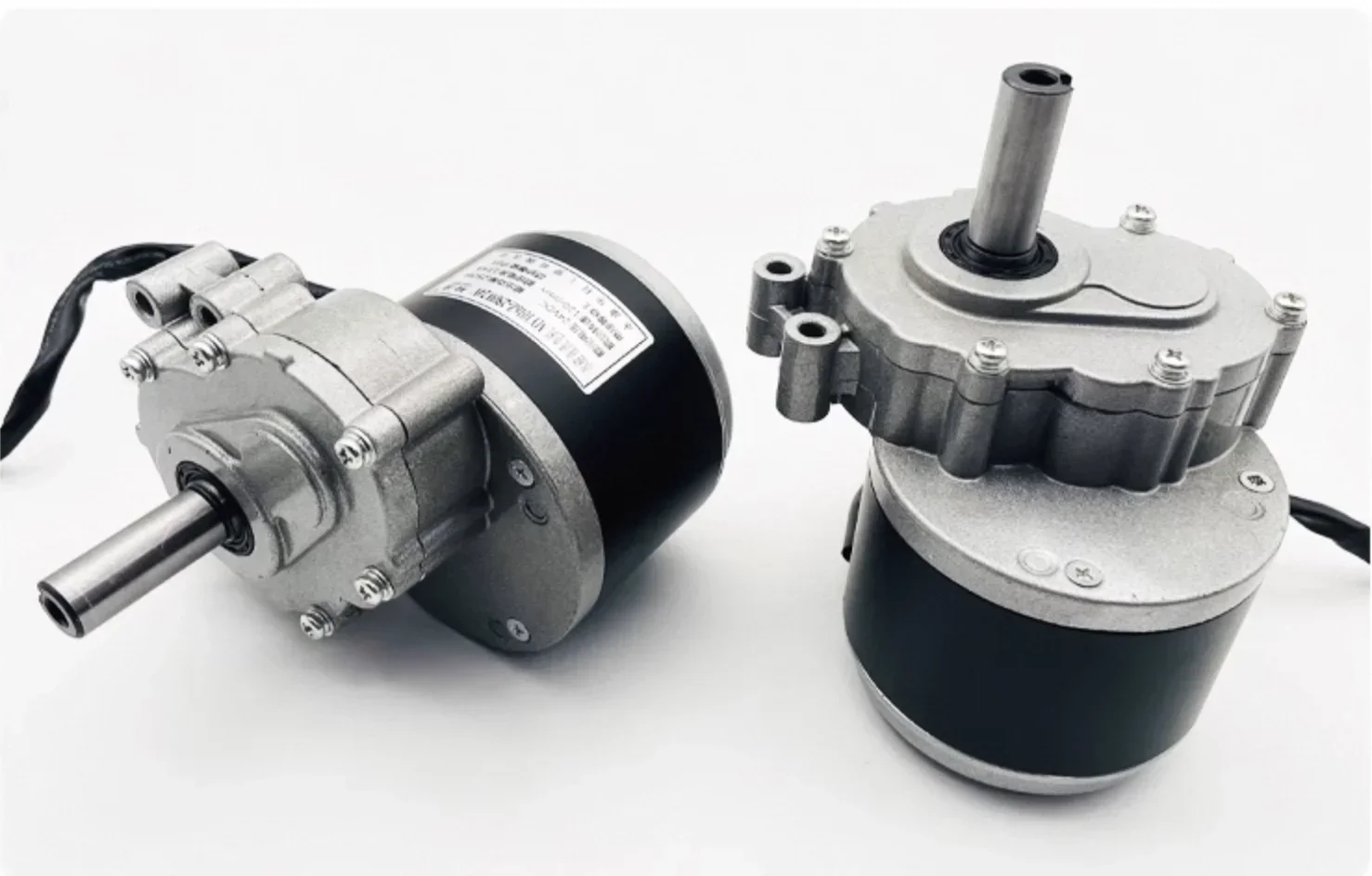 1 قطعة 24V250W 75/120 دورة في الدقيقة تيار مستمر نحى منخفضة السرعة التخفيض الثانوي مركبة كهربية كرسي متحرك المحرك 44 مللي متر عمود أطول 0.64/0.98N.m
