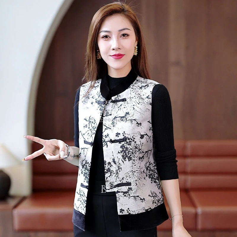 

2026 new chinese retro fashion style folkwear short tang suit jacquard jacket women spring sleeveless cheongsam button vest top