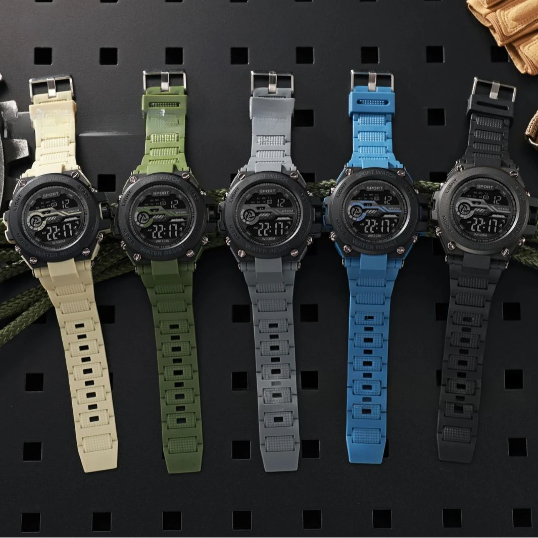 

New Men's Outdoor Mountaineering Sports Watch Fashion Student Multifunctional Luminous Alarm Chronograph Electronic Watch