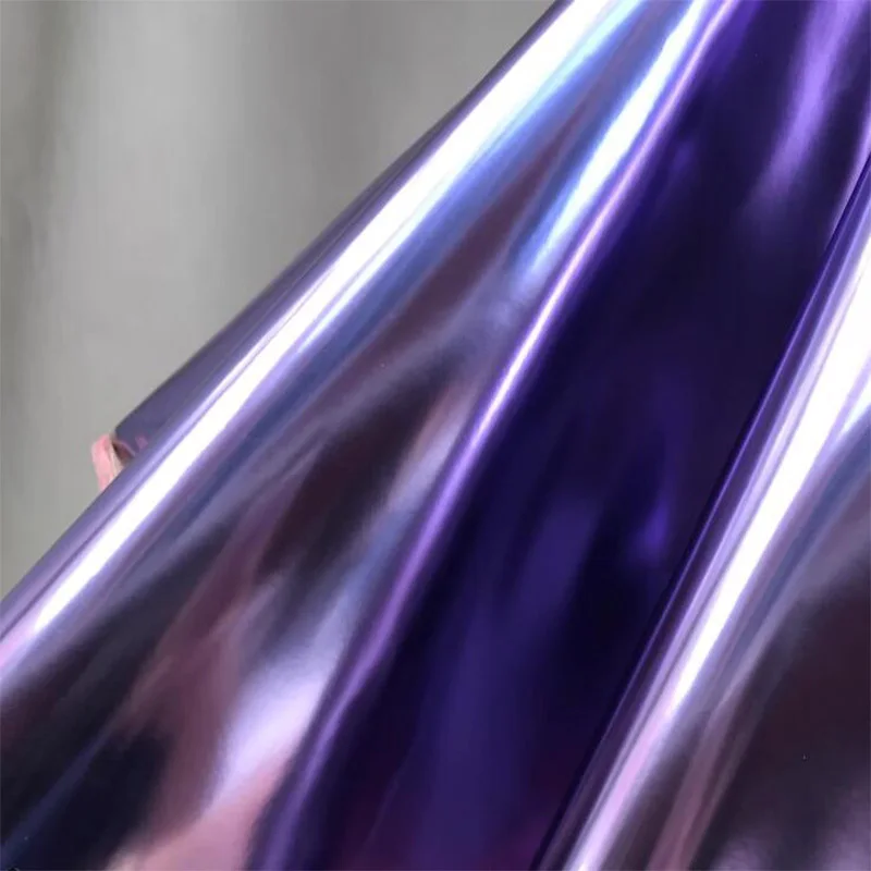 光沢のある紫色のpuレザー生地,光沢のある鏡,メタリックデザイナー生地,コーティングされた縫製素材,日曜大工の舞台服,バッグ
