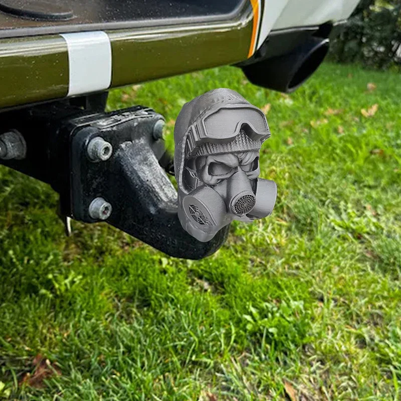 Copertura per gancio di traino per rimorchio automatico con casco in acciaio e maschera antigas Copertura a sfera per gancio di traino stampata in 3D impedisce la ruggine del tubo ricevitore