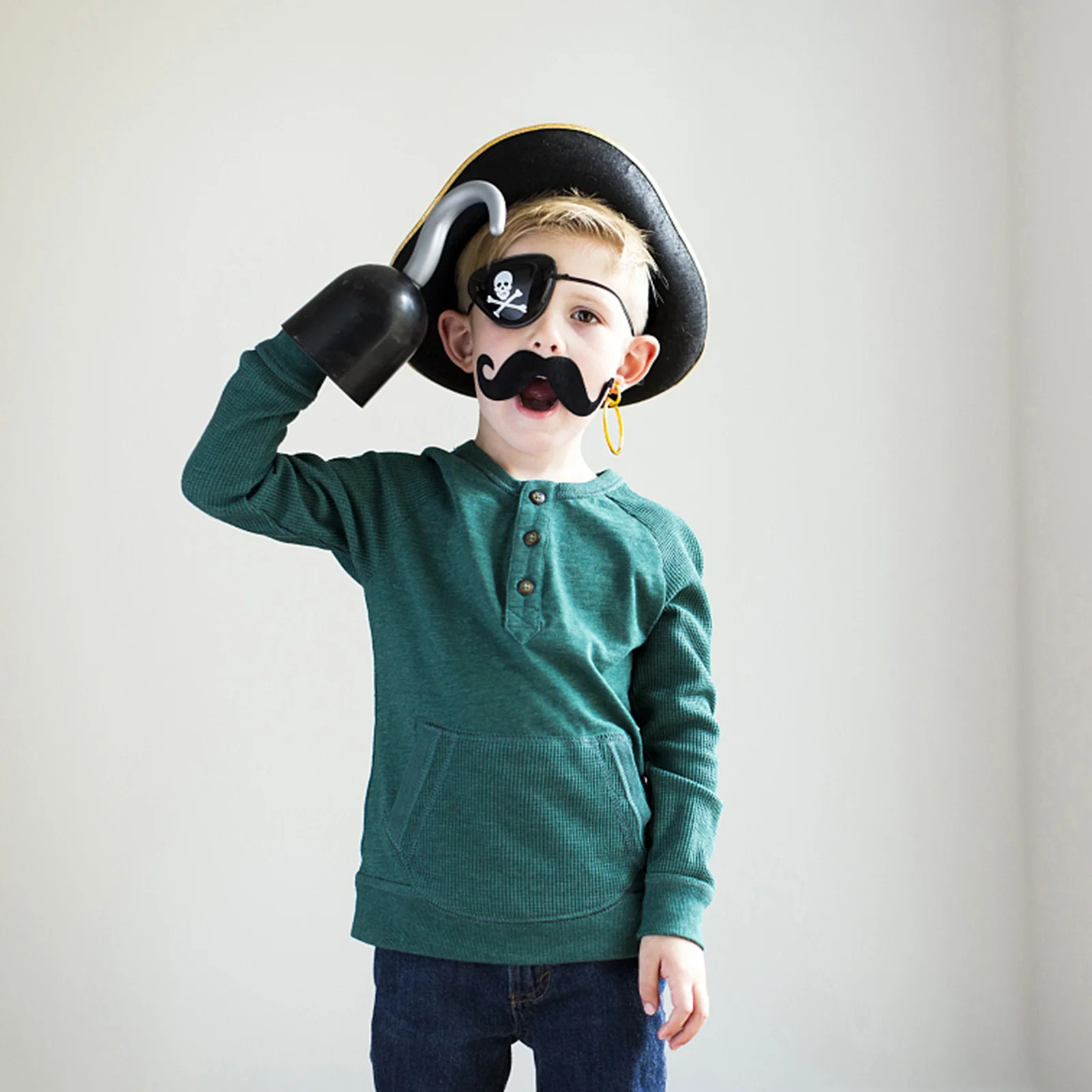 

Plastic Pirate Hook Halloween Costume Accessory Hand Prop Pirate Party Cosplay Performance Decoration Photo Cosplay Accessories