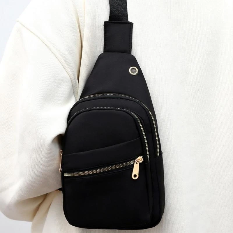 

Маленький рюкзак с мешками по перекрестному телу путешествовать по пешеходным сундукам.