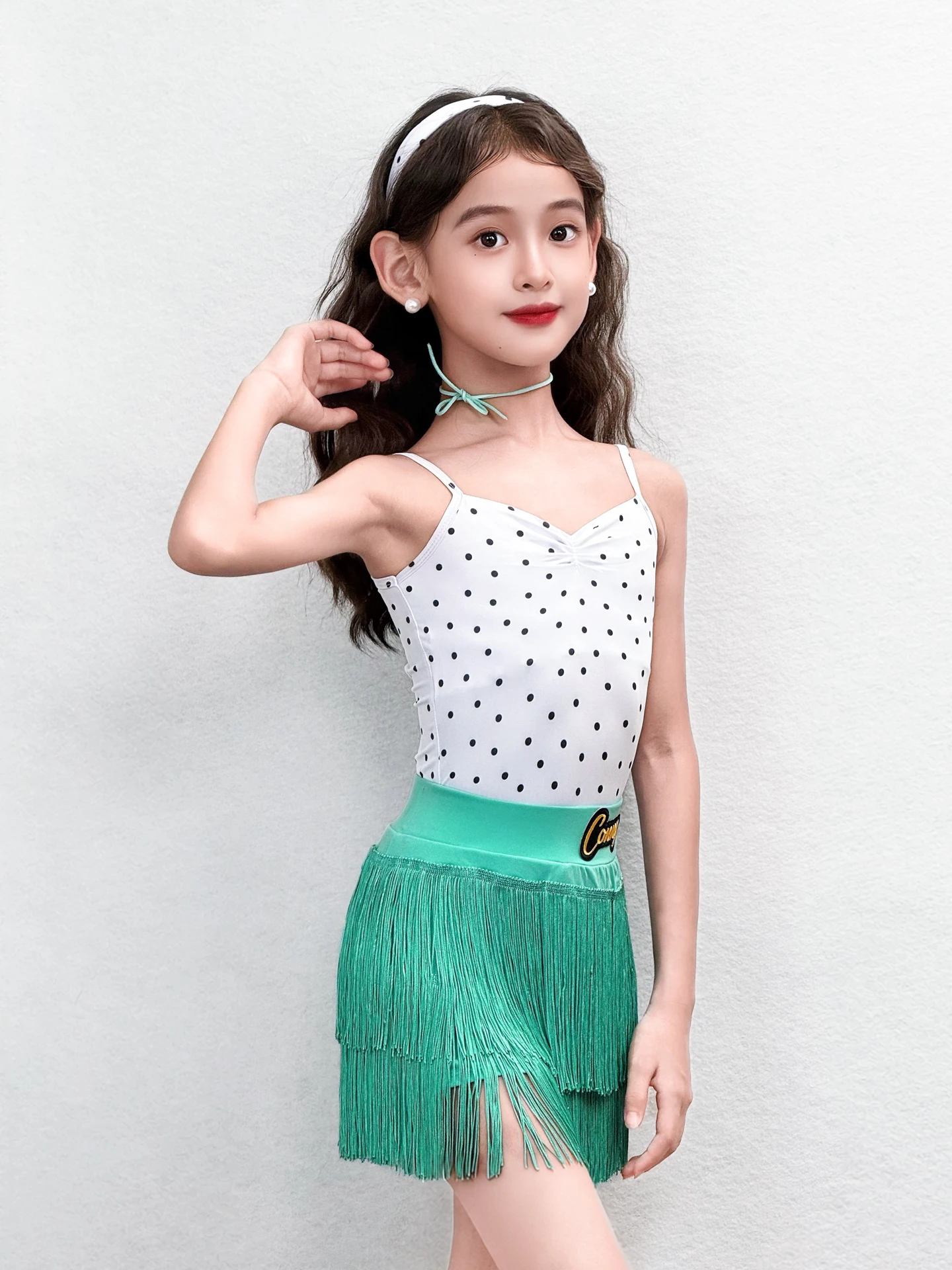conny-子供用ラテンダンス練習セット-水玉模様のトップスとタッセルスカート付き-女の子用多用途デイリーダンスワークアウト服