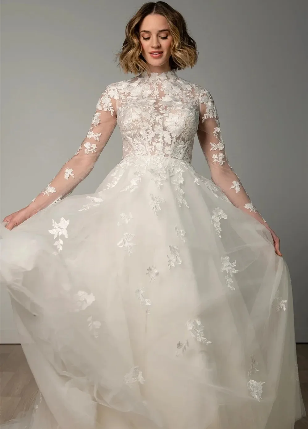 

Classic Backless Wedding Dress High Neck Lace Flowers Long Sleeves A-line Bride Bridal Gowns Vestidos Robe De Mariage