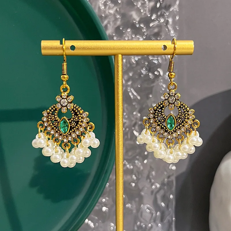 Vintage Gypsy Classical Pearl Tassel Earrings for Women Temperament Hollow Rhinestone Indain Dangle Earrings Jhumka Jewelry