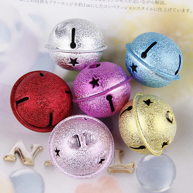 6 Pieces 30/40mm Jingle Bells Christmas Five-point Stars Bells Matte Iron Bells, for Christmas Party Decorations