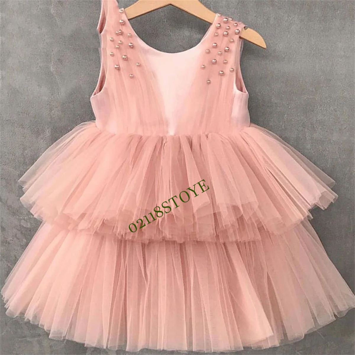 

Blush O-Neck Pearls Short Flower Girl Dresses 2020 Simple Pleated Tiered Tulle A-Line Little Girl Wedding Party Dresses