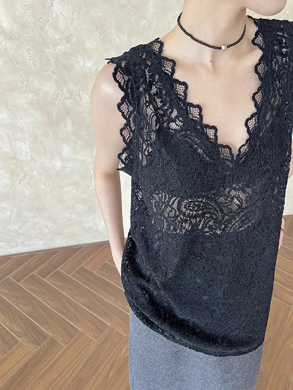 plus Size Summer Loose Sleeveless V-Neck Lace Trim Atmosphere Versatile Tank Top for plus Size Women Special Large Size Outer...