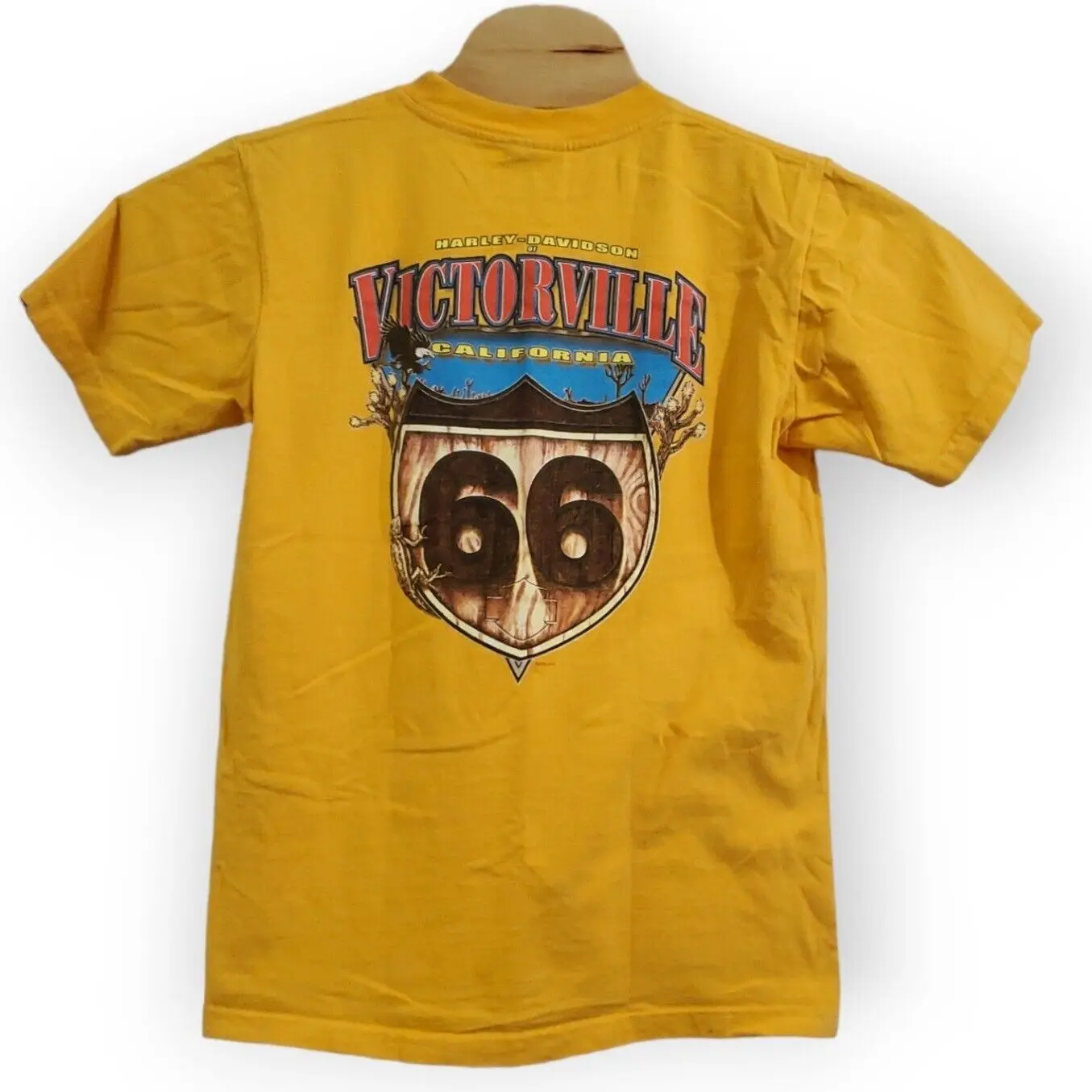 

Мужская футболка среднего размера Victorville, California Route 66 2003