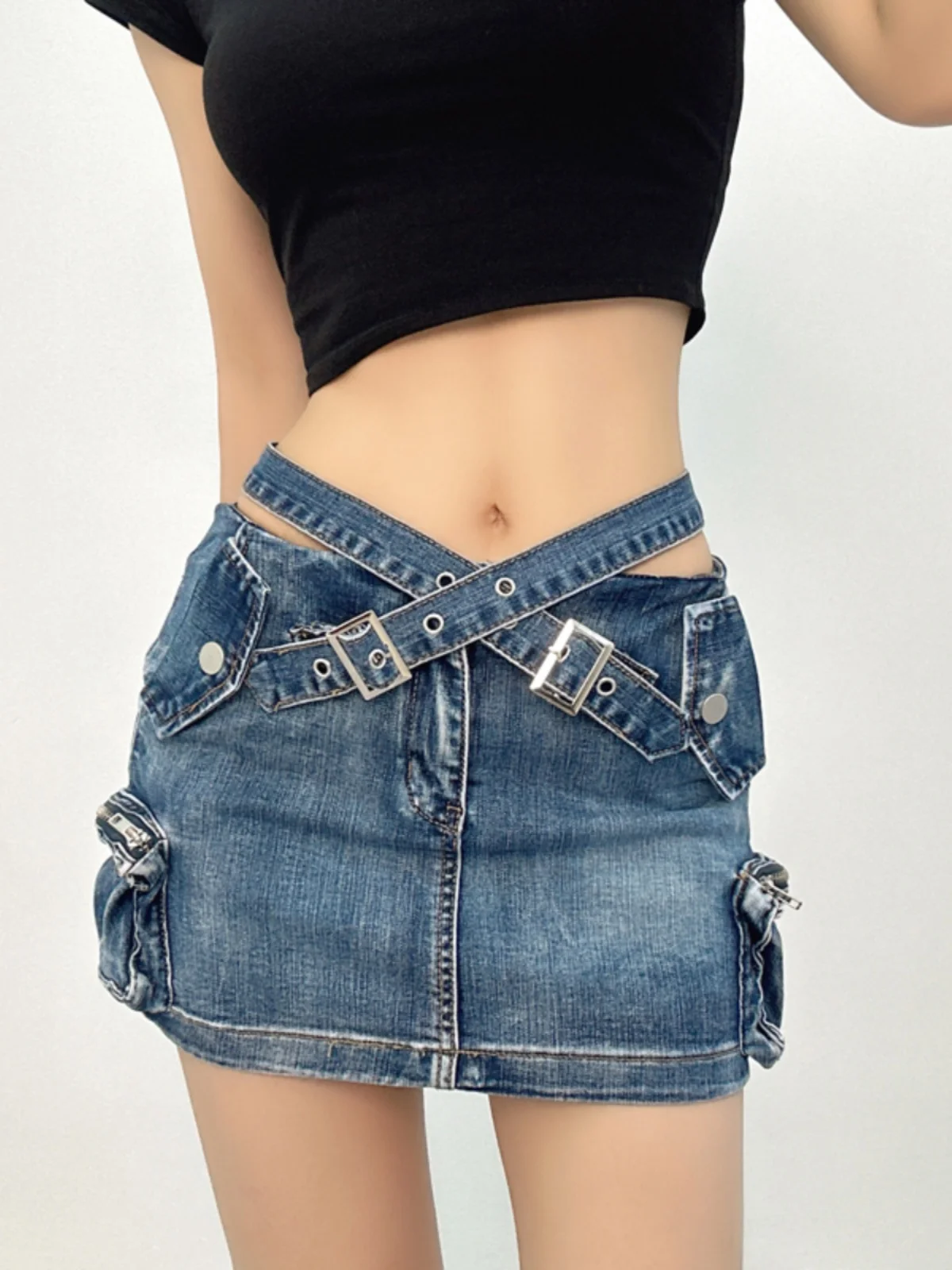 New 2024 Summer European American Style Denim Short Skirt Women Low Waisted Multi Pocket Wrap Hip Slim A-line Mini Skirt YXRB