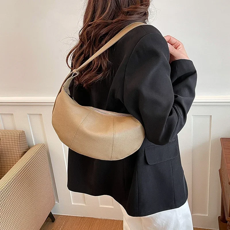 100% Echtes Leder Schultertasche für Damen Große Kapazität Halbmond-Form Designer Kuhledertasche für Pendler Shopper-Tasche – Detail 10