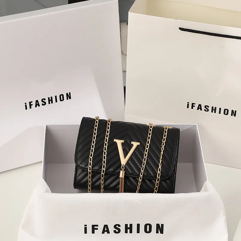 

Модная сумка через плечо с цепочкой, женская стеганая сумка на плечо, роскошный квадратный кошелек с кисточками