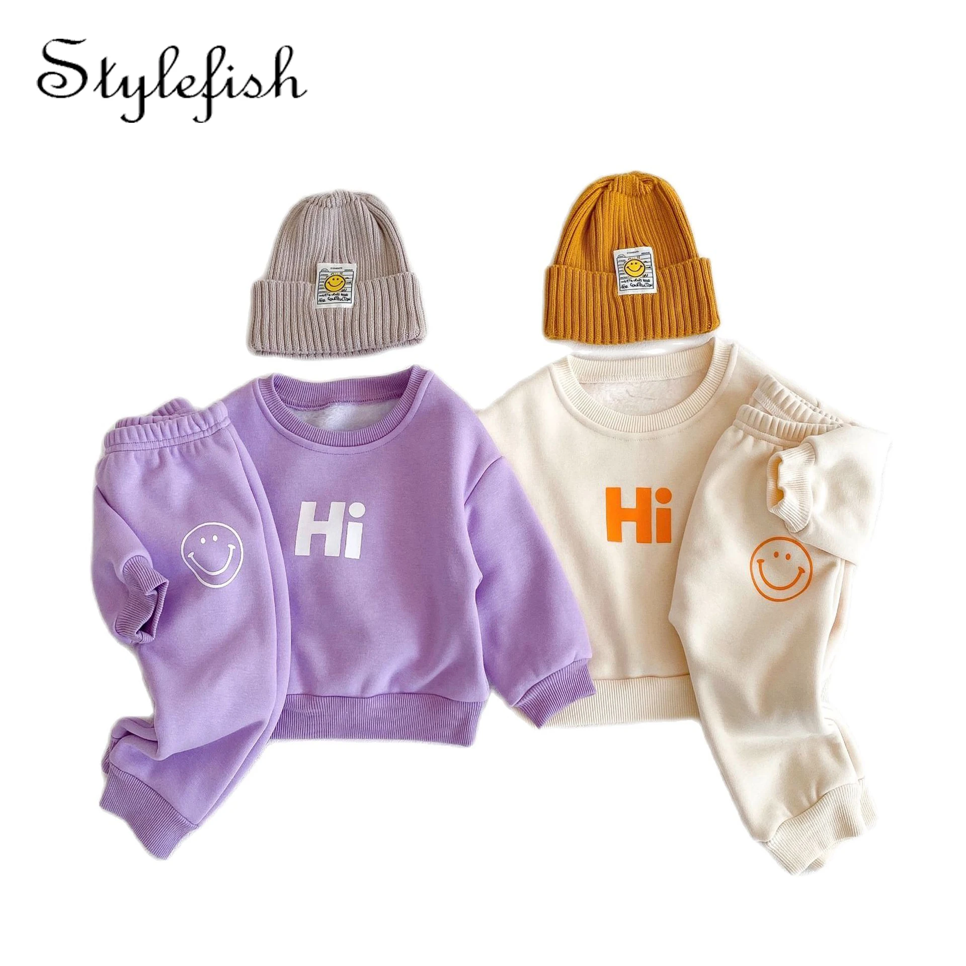 

2022 baby girl boy winter clothes set New fleece-lined thickened baby's smiling face printed T-shirt top + pants two-piece suit