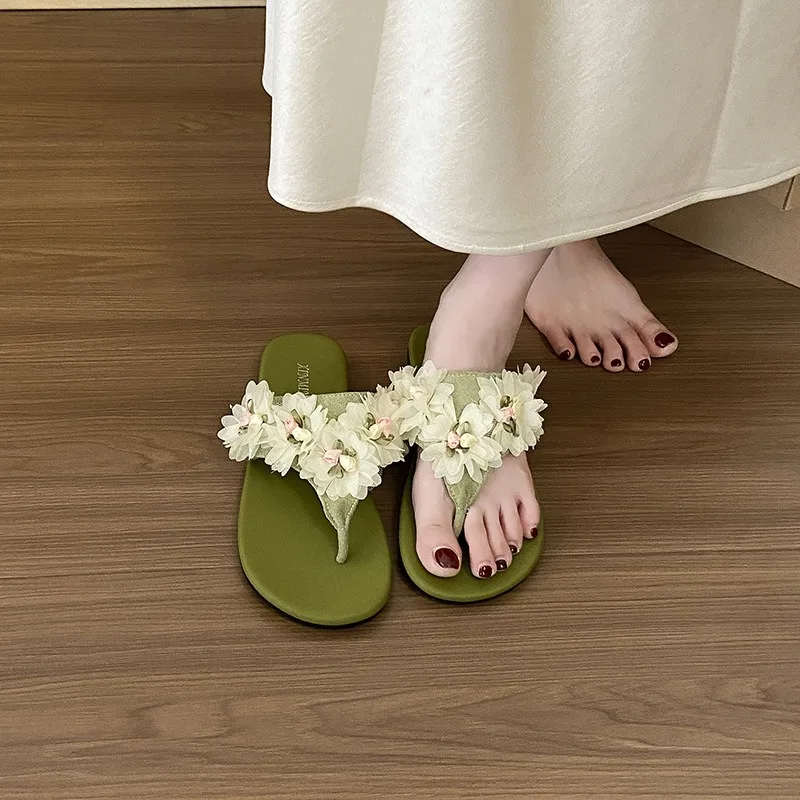 

2025 Summer New Women Slipper Fad Flower Decor Flat Bottom Flip Flops Lady Outdoor Casual Beach Non Slip Sandals Sandalias Mujer