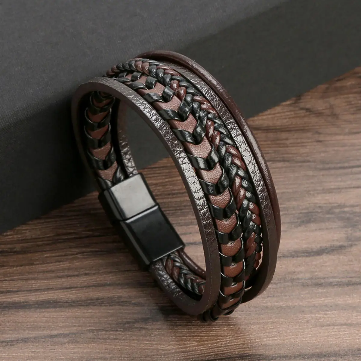 Fashion Jewelry Men's Multi -Layer Leather Rope Woven Bracelet Leather Rope Bracelet Magnetic Buckle Bracelet