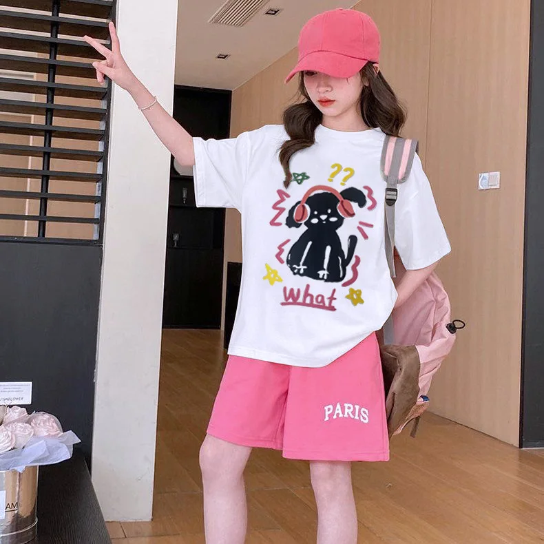 

Новая летняя повседневная студенческая футболка с короткими рукавами и героями мультфильмов для девочек, топ + брюки в гонконгском стиле для девочек 4-14 лет