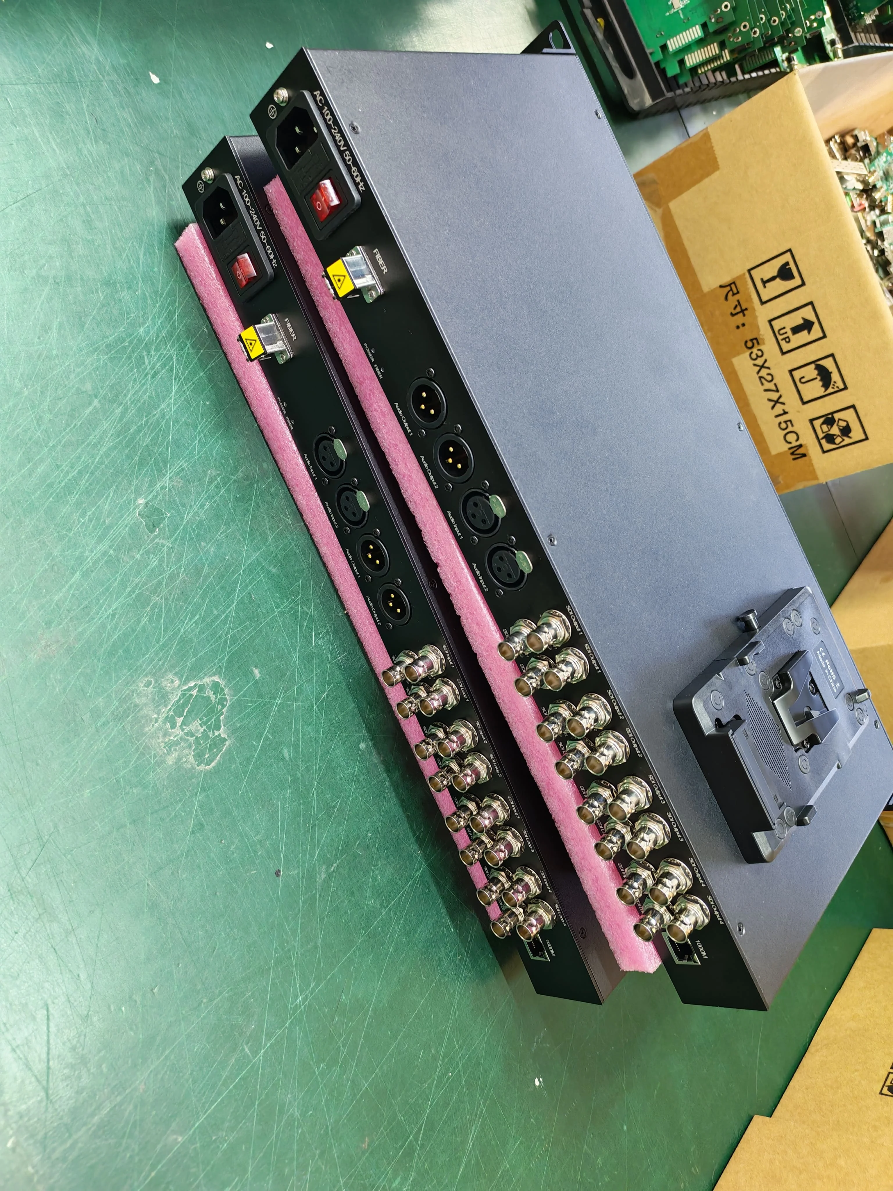 SM 4 Channels Two Way 3G-SDI Video Fiber Optic Converter With XLR Audio and IP Control