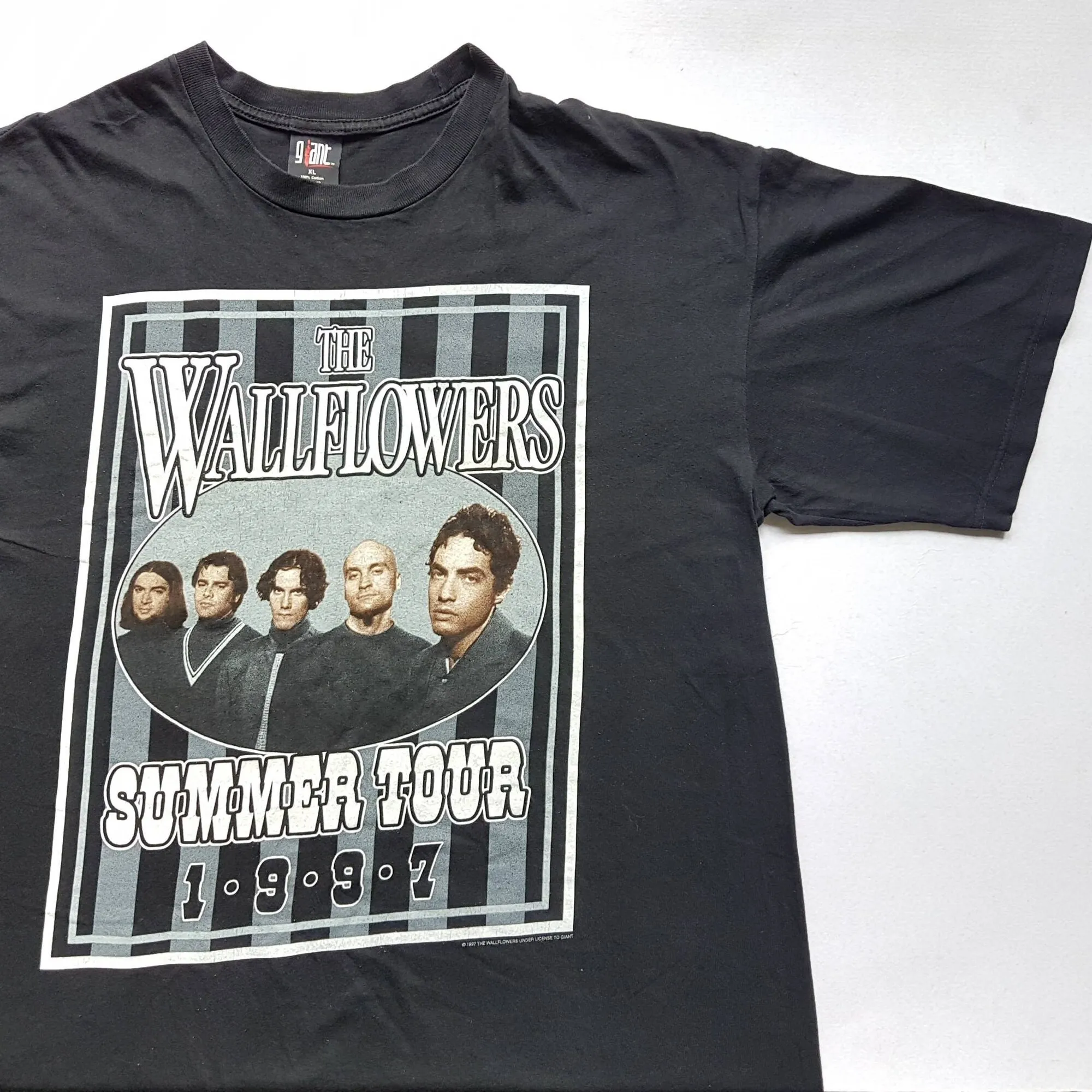 Vintage 1997 The Wallflowers Bringing Down The House Summer Tour T Shirt size XL (W 24.5 x L 31)