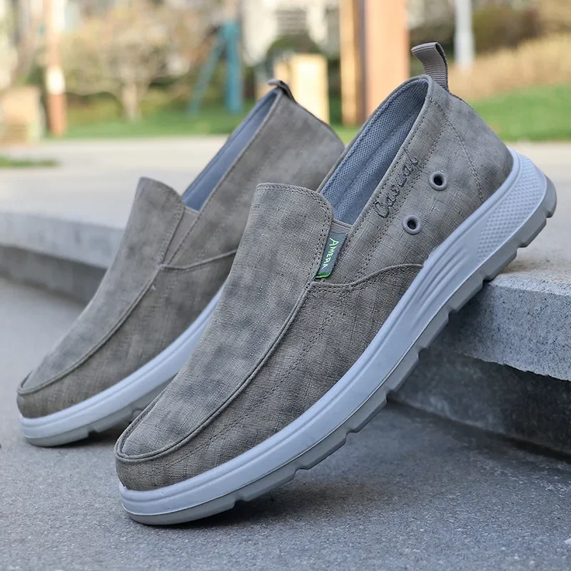 

Spring and Autumn Men's Canvas Shoes Are Breathable and Comfortable, with Soft Soled Fabric Shoes for Single Foot Casual Wear