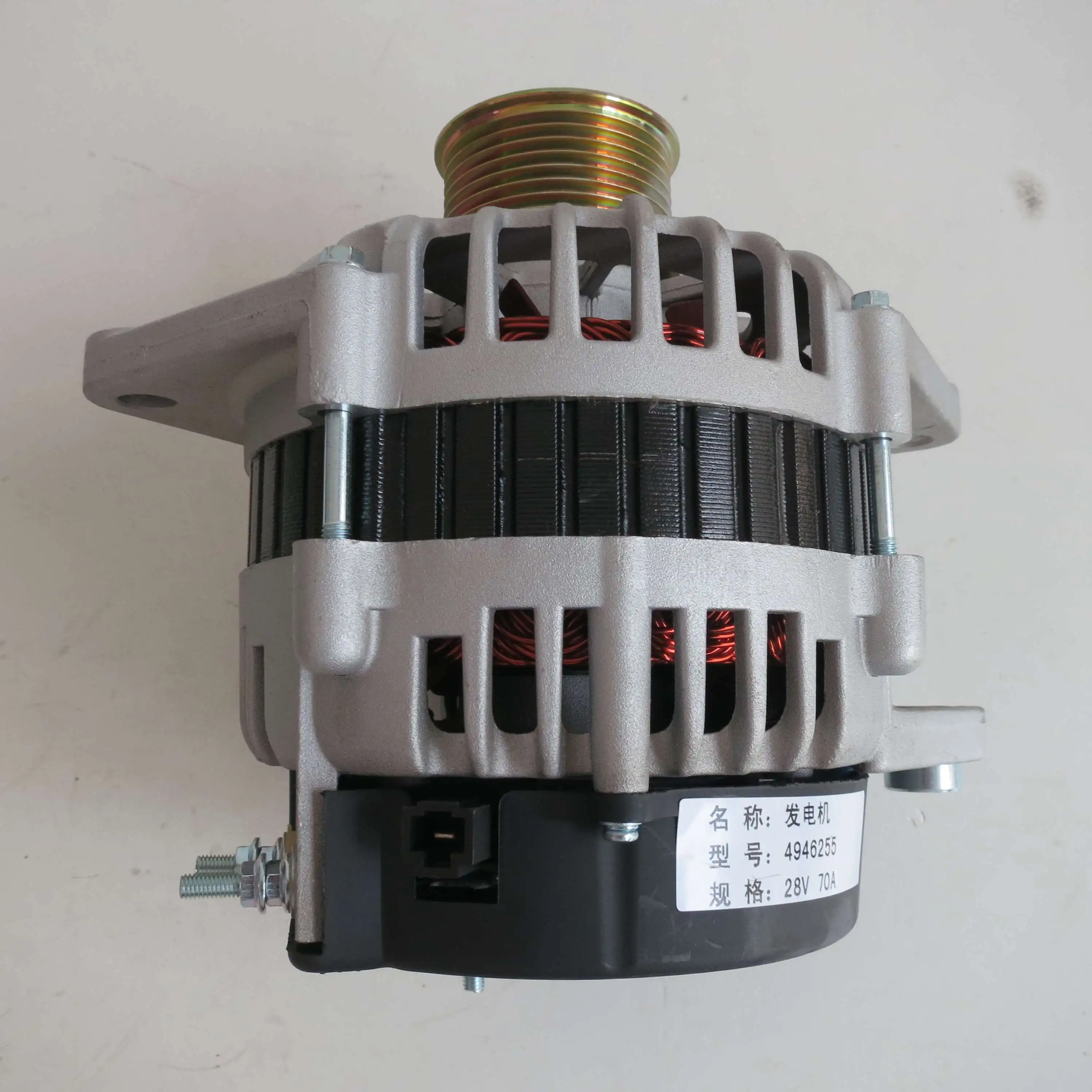 Good Quality 6L Truck diesel Engine Parts Alternator 4946255