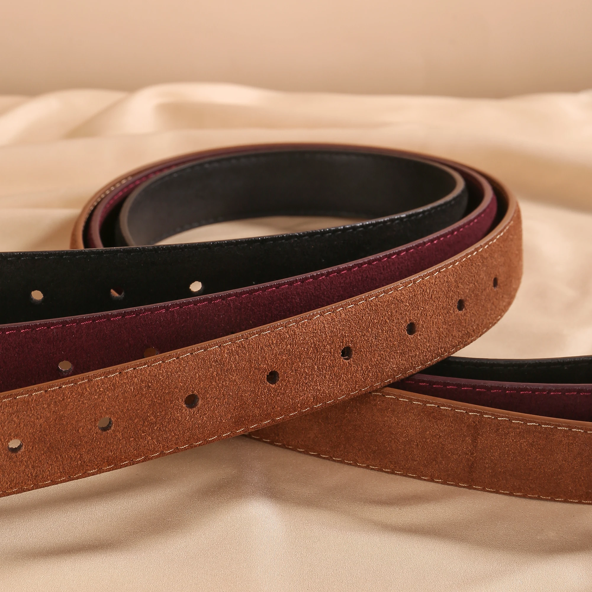 Soft Suede Leather Belts for Women - 2025 Autumn New Color Green/Burgundy/Gray Skinny Waist Belt Classic Jeans Accessories