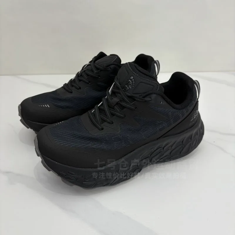 

2025 New Trail Running Shoes Men Women Breathable Walking Jogging Shoes For Unisex Thick Soled Gym Outdoor Shoes Couples