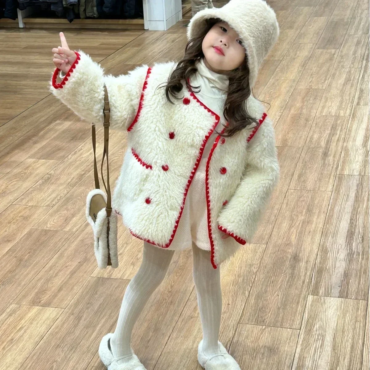 Girl Coats 2023 Winter New Children Wear Korean Style Children Wear Girl Design Sense Wooly Clothing Red Border Year Clothing