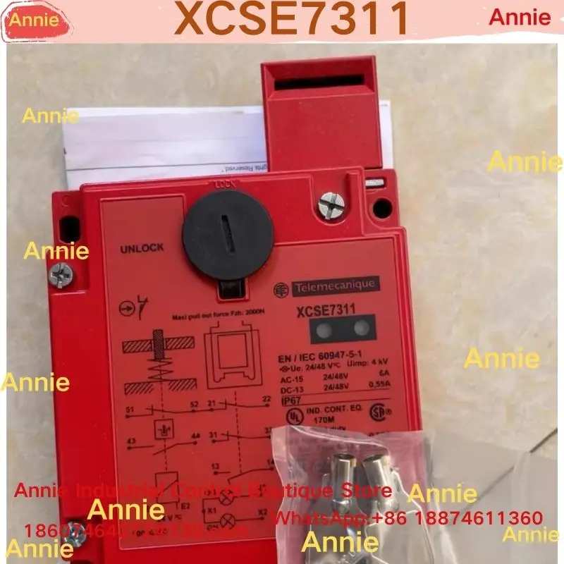 XCSE7311 Plug-In Safety Door Lock Brand New Child Protection Home Security Easy Installation