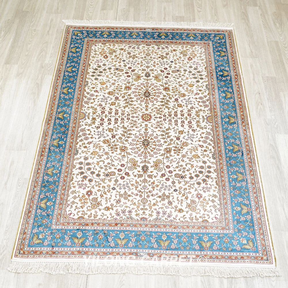 122x183cm Silk Persian Handknotted Carpet Unique Design Area Rug (HF301B)