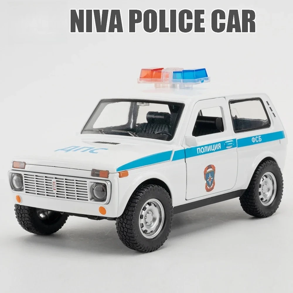 1:18 Russia NIVA Police Car Model with Pull Back Function Sound Light Toys Vehicles Diecast Alloy Car Model Collectible Gift