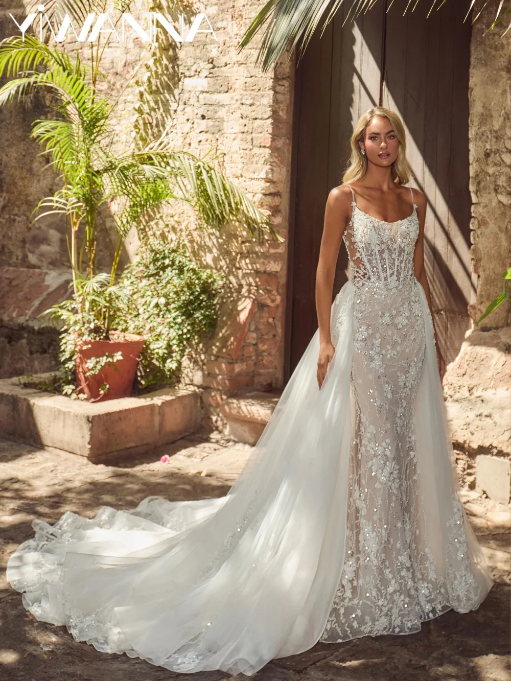 Glamorous Beaded 3D Flower Wedding Dress With Detachable Train Thin Straps Bridal Gown Customized Floor-length Dresses For Bride