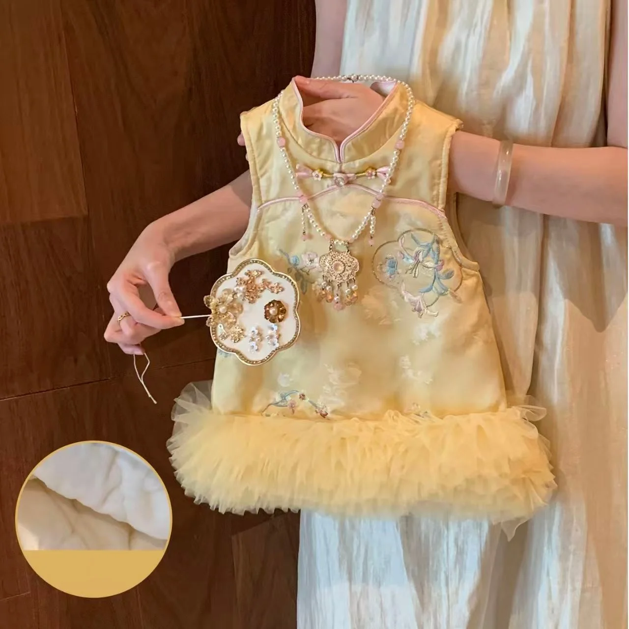 

Baby Girl's Chinese Style Cheongsam Dress Retro One Year Old Dress Children's Cotton Padded Thick Vest Dress