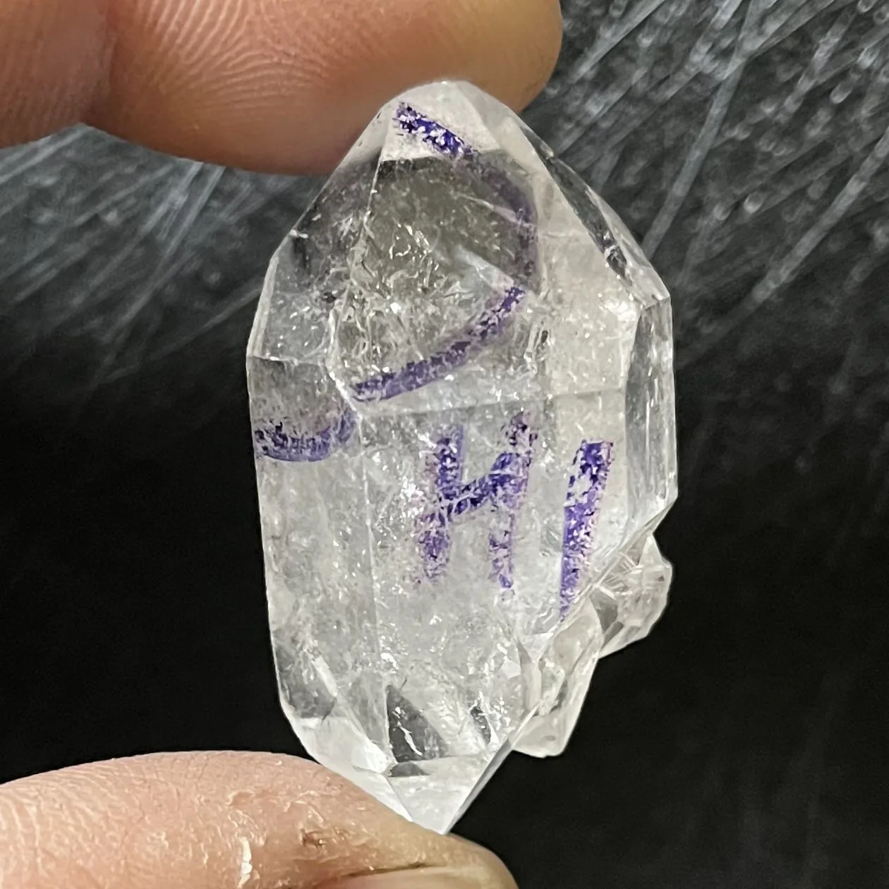 

Natural crystal raw stone crystal sparkling diamond high frequency energy healing stone water bile double tip quicksand