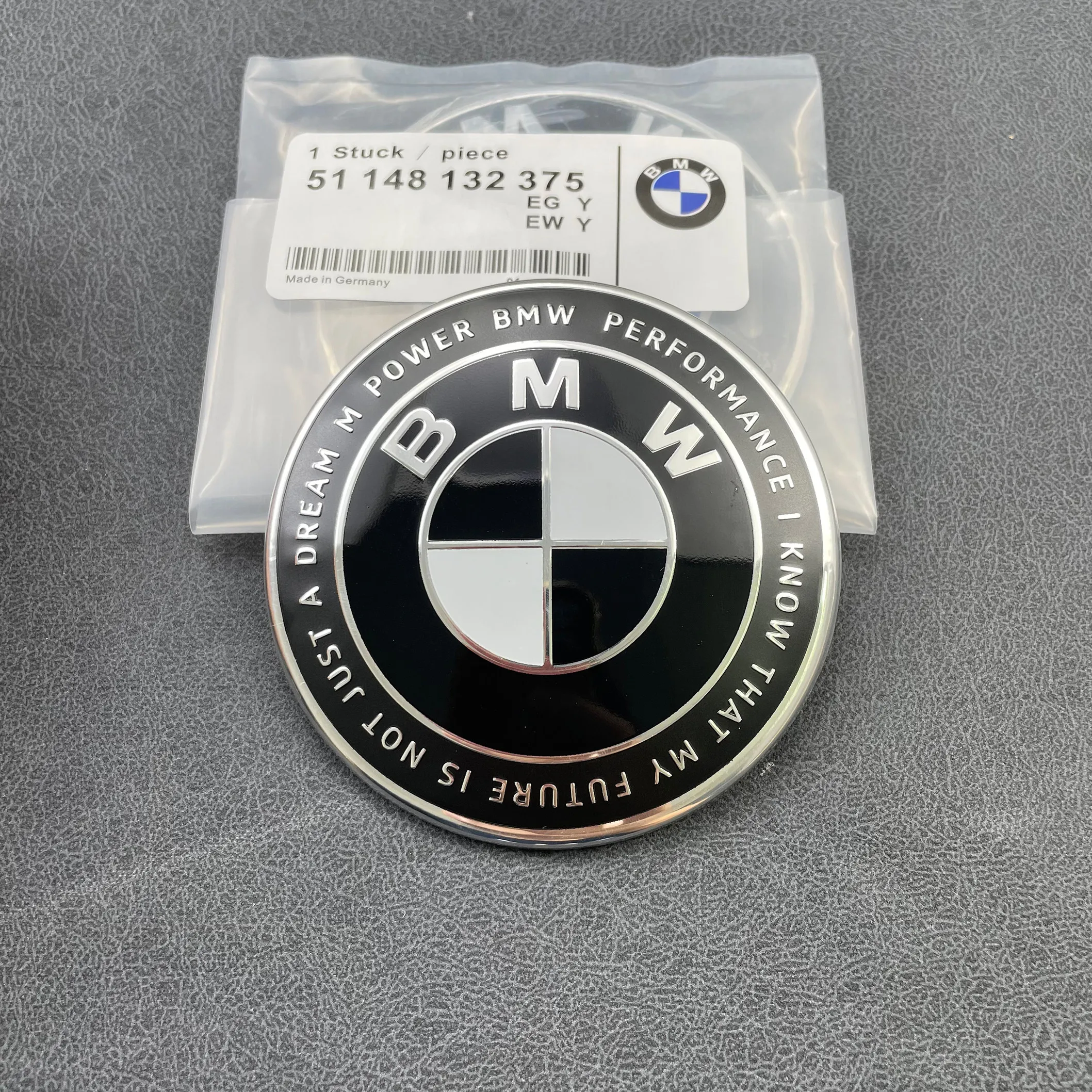 

7-piece BMW E90 F30 F52 E70 E71 E83 E84 F15 F25 F26 F85 F86 front and rear luggage emblem replacement and modification