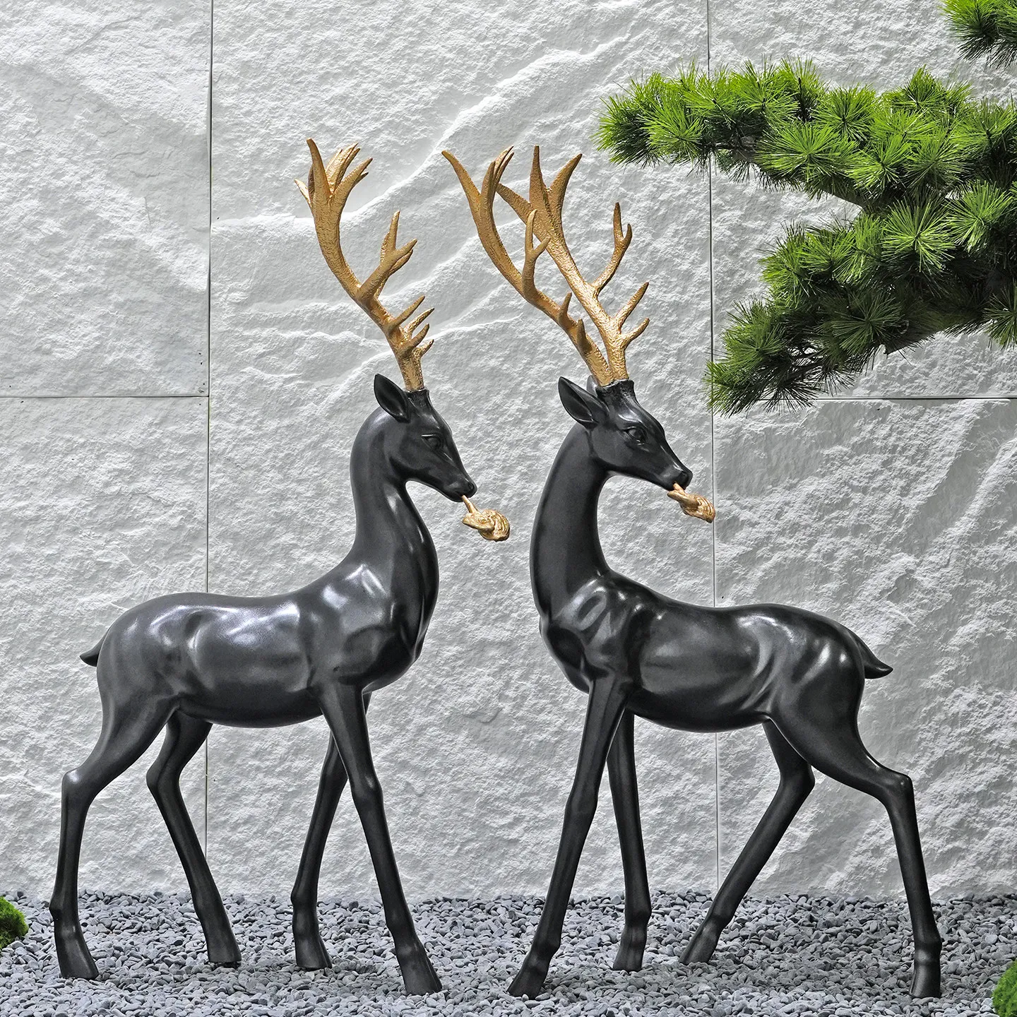Interior landscaping decorative ornaments Ganoderma lucidum sika deer sculpture high-end entrance stairwell artwork